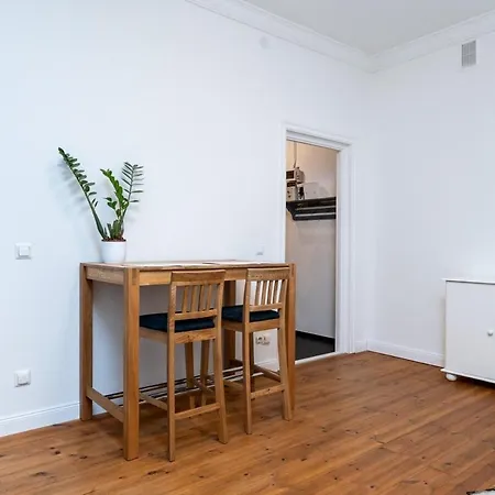 Design Studio, Inclusive, 10 Min To Old Town *