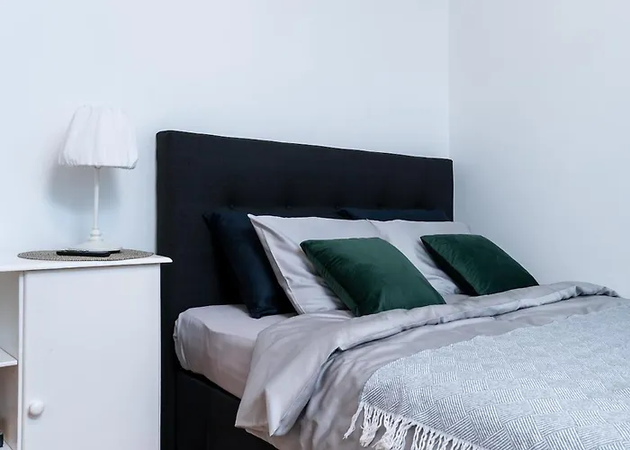 Design Studio, Inclusive, 10 Min To Old Town *