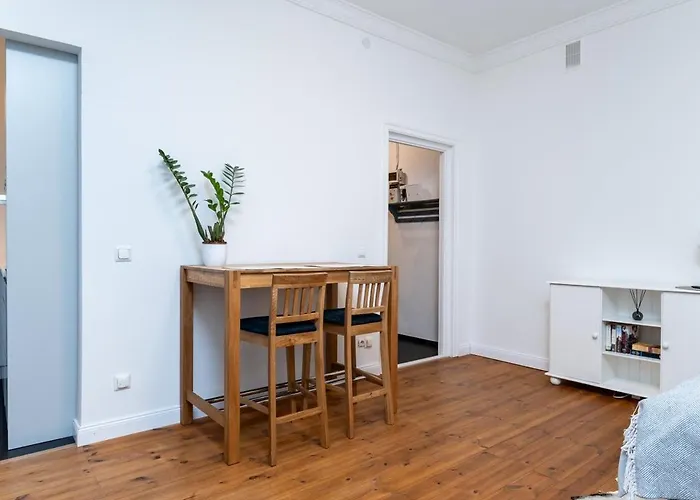 Design Studio, Inclusive, 10 Min To Old Town *